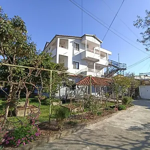 Osmani Kır Evi